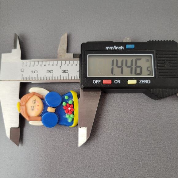 Cayman Islands Handcrafted Clay Angel Brooch Pin 1.45" Souvenir Handcrafted - Picture 3 of 5